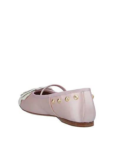 https://images.styletyx.com/images/light-pink-satin-ballet-flats-fausto-puglisi-2429584_3.webp