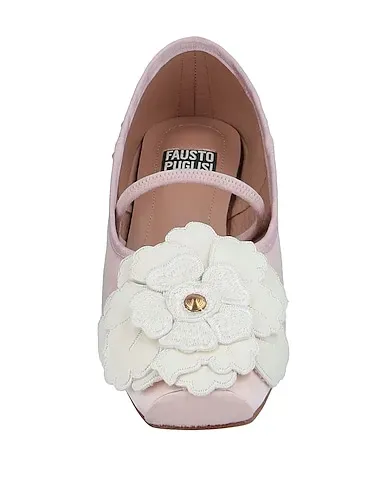 https://images.styletyx.com/images/light-pink-satin-ballet-flats-fausto-puglisi-2429584_4.webp
