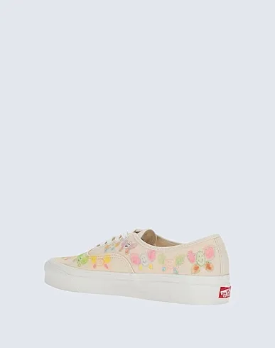 https://images.styletyx.com/images/light-yellow-canvas-sneakers-ua-authentic-44-dx-vans-1197850_3.webp
