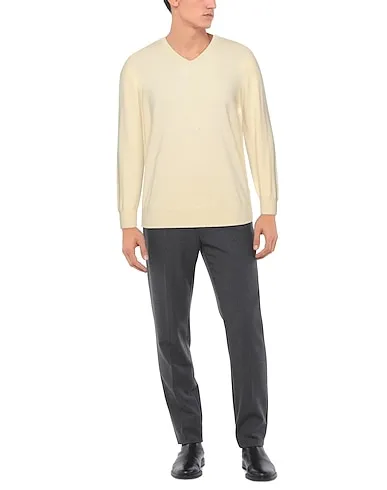 https://images.styletyx.com/images/light-yellow-knitted-cashmere-blend-brunello-cucinelli-1003978237_2.webp