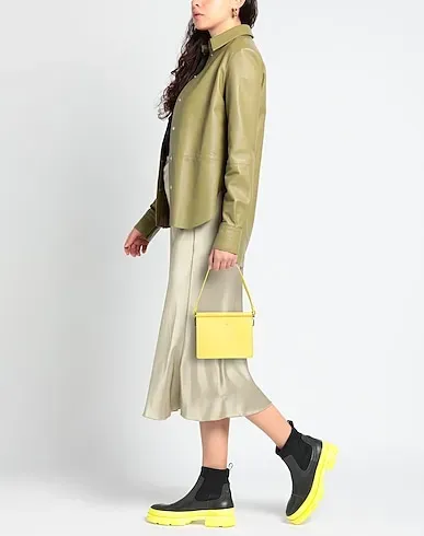 https://images.styletyx.com/images/light-yellow-leather-handbag-euterpe-3318933_3.webp