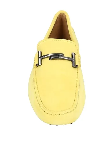 https://images.styletyx.com/images/light-yellow-leather-loafers-tod-s-1576461_4.webp