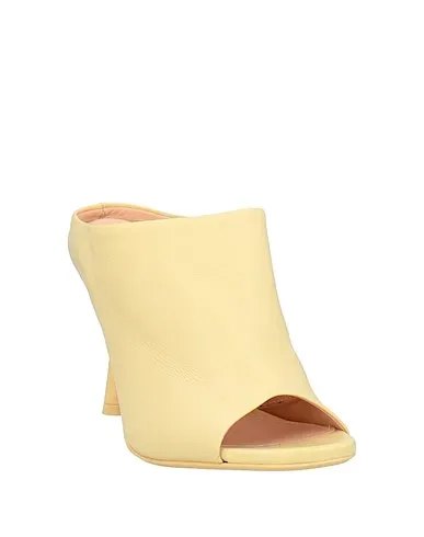 https://images.styletyx.com/images/light-yellow-leather-sandals-agl-2611741_2.webp