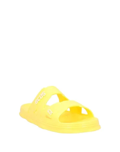 https://images.styletyx.com/images/light-yellow-sandals-gcds-1225328187_2.webp