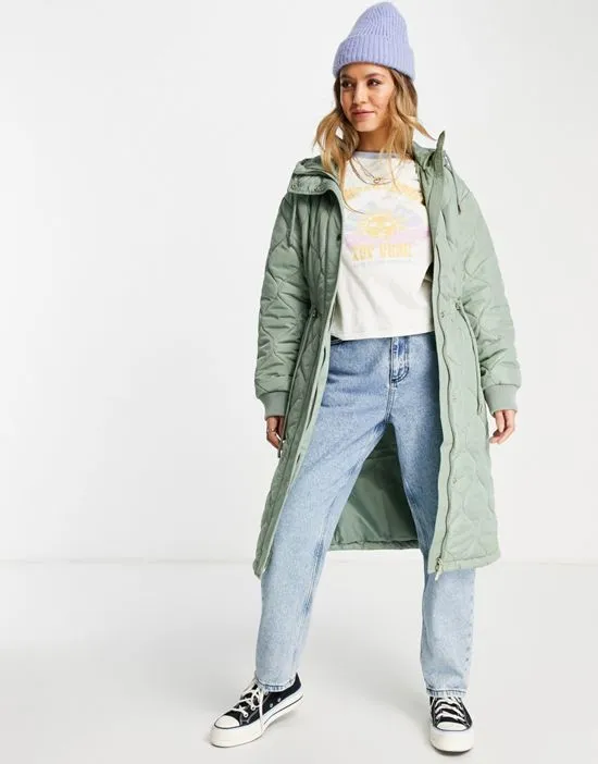 https://images.styletyx.com/images/lightweight-quilted-longline-coat-in-pale-khaki-miss-selfridge-2570785_4.webp