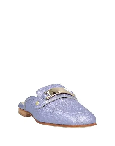 https://images.styletyx.com/images/lilac-leather-mules-and-clogs-baldinini-710613188_2.webp