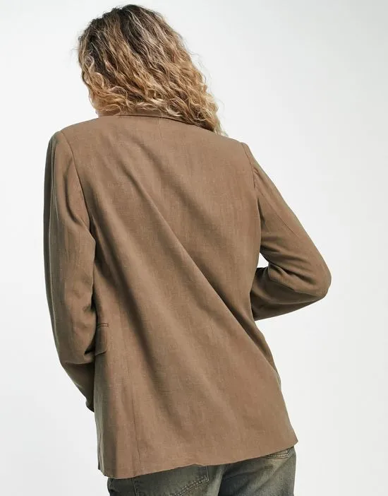 https://images.styletyx.com/images/linen-blazer-in-brown-part-of-a-set-weekday-1906062_2.webp