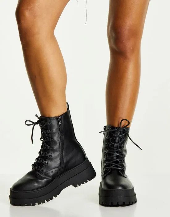 https://images.styletyx.com/images/london-rebel-wide-fit-lace-up-chunky-boots-in-black-london-rebel-wide-fit-2112740_4.webp