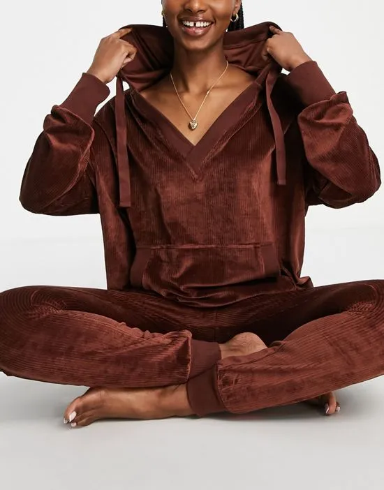 https://images.styletyx.com/images/lounge-velour-open-neck-sweat-legging-set-in-chocolate-asos-design-1842327_1.webp