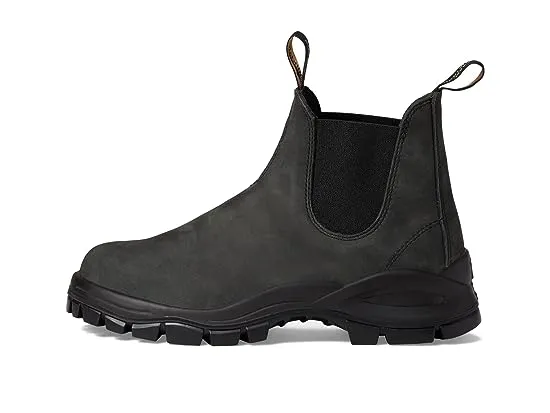 https://images.styletyx.com/images/lug-boot-blundstone-2569573_4.webp