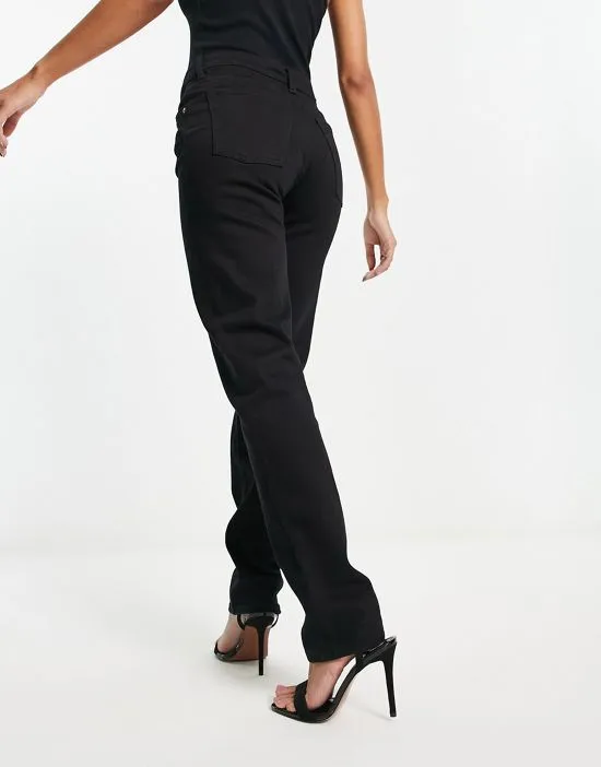 https://images.styletyx.com/images/lumi-comfort-stretch-mid-rise-straight-leg-jeans-in-black-monki-3120808_2.webp