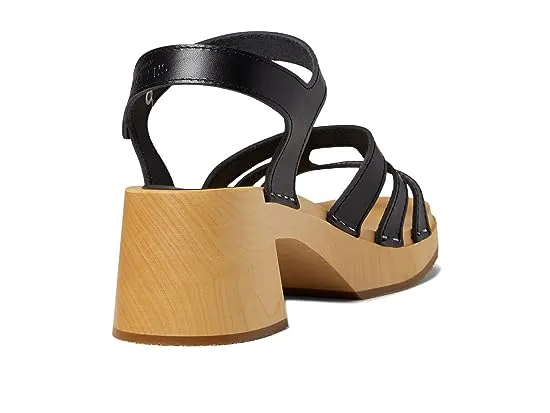 https://images.styletyx.com/images/luxury-sandal-swedish-hasbeens-1962268_5.webp