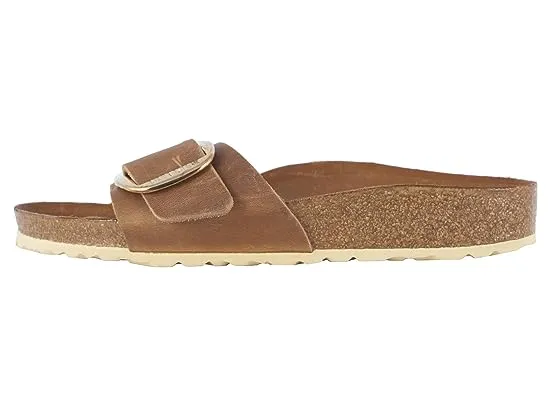 https://images.styletyx.com/images/madrid-big-buckle-birkenstock-2698889_4.webp