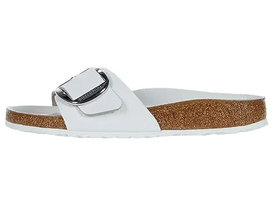 https://images.styletyx.com/images/madrid-big-buckle-birkenstock-2698896_4.webp