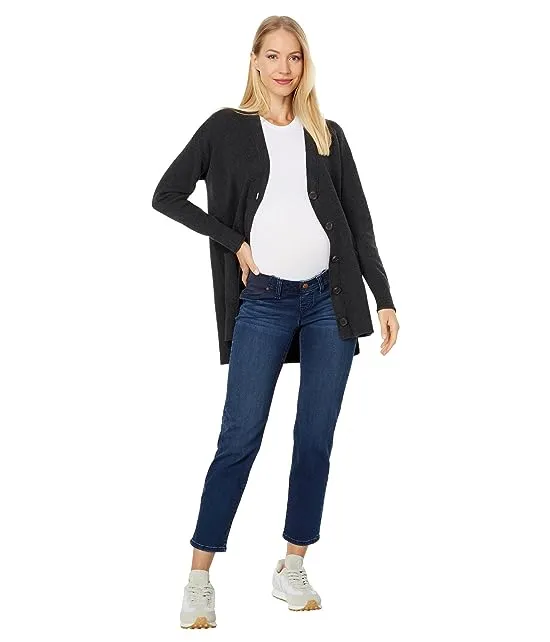 https://images.styletyx.com/images/maternity-mid-rise-stovepipe-jeans-in-dahill-wash-madewell-69796365_4.webp