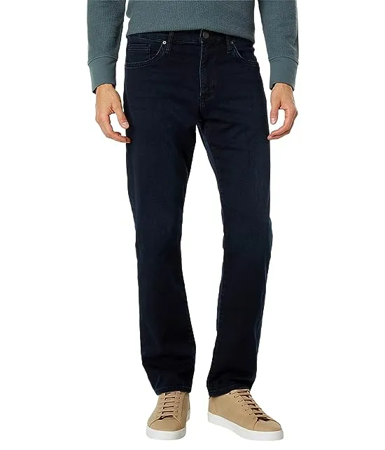 https://images.styletyx.com/images/matt-relaxed-straight-leg-in-deep-ink-athletic-mavi-jeans-2634543_1.webp