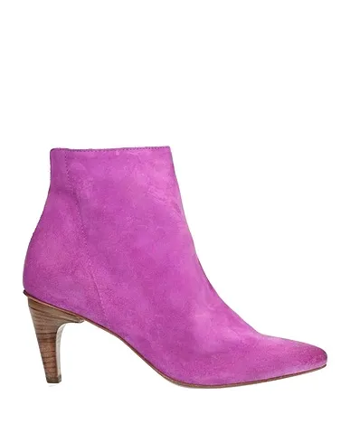 https://images.styletyx.com/images/mauve-leather-ankle-boot-1725-a-3092206_1.webp