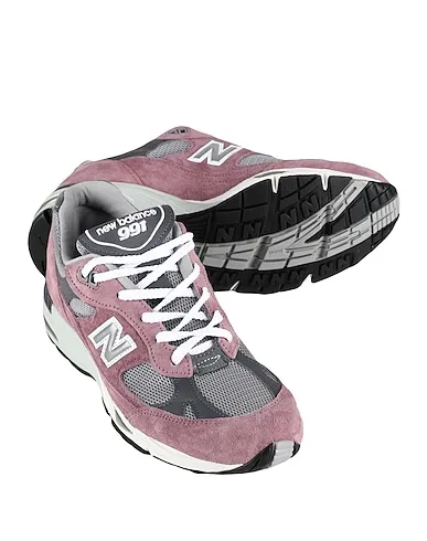 https://images.styletyx.com/images/mauve-leather-sneakers-made-in-uk-991v1-new-balance-13426448_2.webp