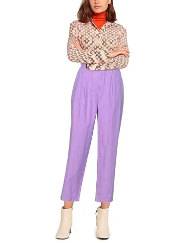 https://images.styletyx.com/images/mauve-plain-weave-casual-pants-meme-road-1418898_2.webp