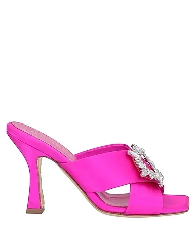 https://images.styletyx.com/images/mauve-satin-sandals-aldo-castagna-13287372_1.webp