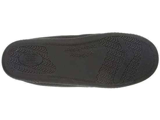 https://images.styletyx.com/images/men-s-diamond-corduroy-moccasin-slipper-with-cooling-memory-foam-for-indoor-outdoor-comfort-isotoner-2004431_4.webp
