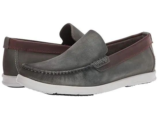 https://images.styletyx.com/images/men-s-made-in-brazil-luxury-leather-boat-shoe-driver-club-usa-2961300_1.webp