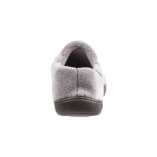 https://images.styletyx.com/images/men-s-microterry-slip-on-slipper-isotoner-1759193_4.webp