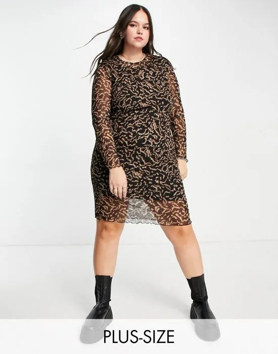 https://images.styletyx.com/images/mesh-mini-dress-in-beige-animal-print-noisy-may-curve-2215450_1.webp