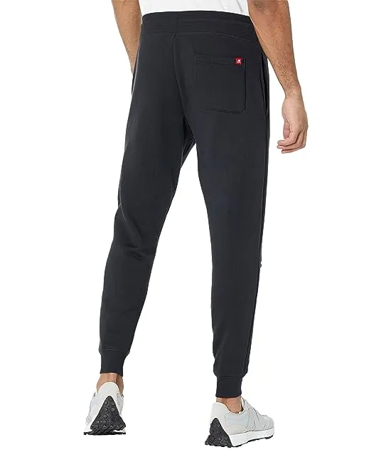 https://images.styletyx.com/images/metallic-sweatpants-new-balance-1972813_2.webp