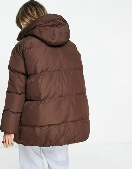 https://images.styletyx.com/images/mid-length-hooded-puffer-coat-in-brown-glamorous-2398260_2.webp