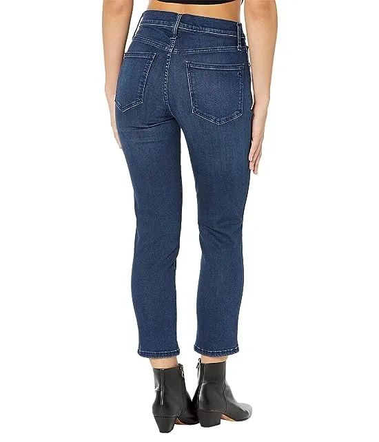 https://images.styletyx.com/images/mid-rise-stovepipe-jeans-in-dahill-wash-madewell-2901092_2.webp