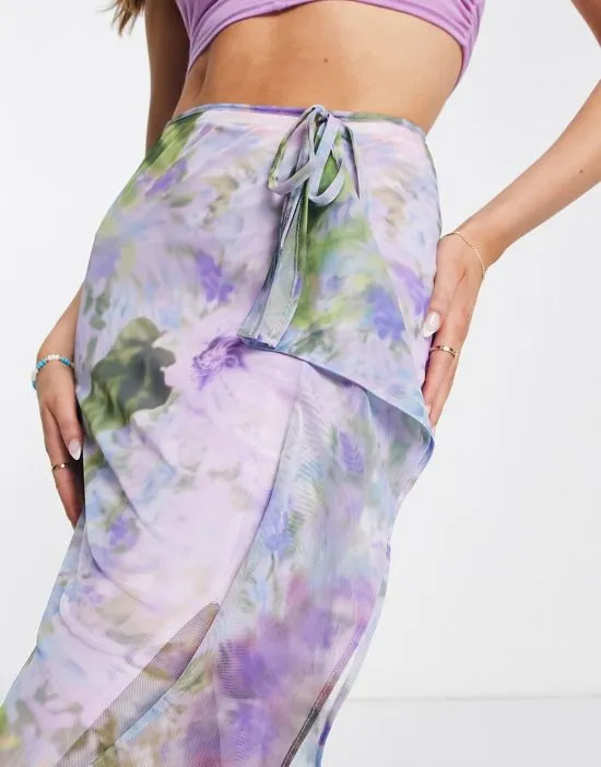 https://images.styletyx.com/images/midi-skirt-in-tie-dye-print-stradivarius-2638957_3.webp