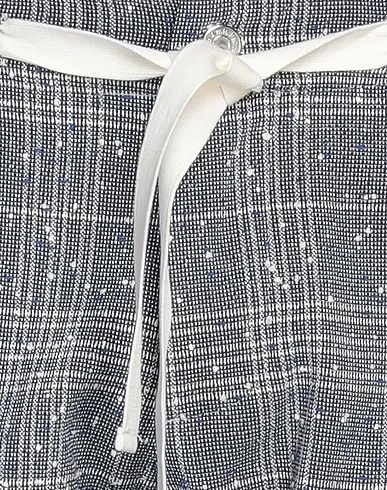 https://images.styletyx.com/images/midnight-blue-boucle-casual-pants-entre-amis-2449993_4.webp
