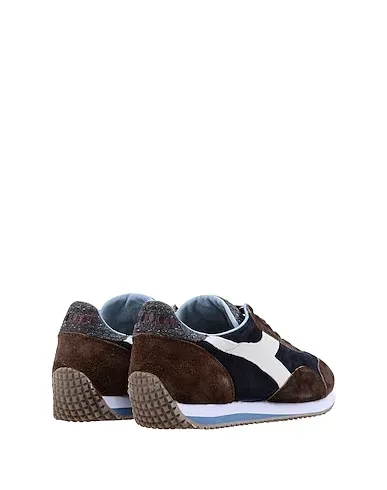 https://images.styletyx.com/images/midnight-blue-flannel-sneakers-equipe-evo-ii-diadora-heritage-1733735969_2.webp