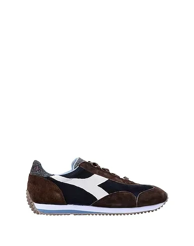 https://images.styletyx.com/images/midnight-blue-flannel-sneakers-equipe-evo-ii-diadora-heritage-1733735969_3.webp