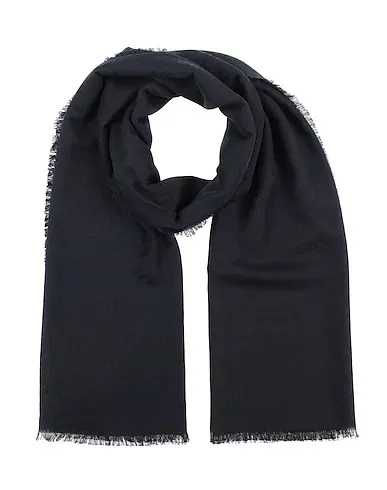 https://images.styletyx.com/images/midnight-blue-knitted-scarves-and-foulards-zegna-1226152579_1.webp