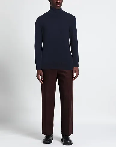 https://images.styletyx.com/images/midnight-blue-knitted-turtleneck-jean-paul-67573298_2.webp