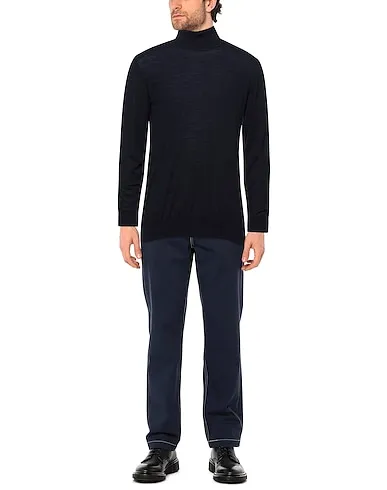 https://images.styletyx.com/images/midnight-blue-knitted-turtleneck-molo-eleven-2904757_2.webp