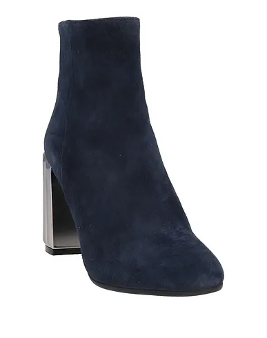 https://images.styletyx.com/images/midnight-blue-leather-ankle-boot-prezioso-1004256144_2.webp