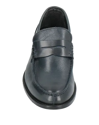 https://images.styletyx.com/images/midnight-blue-leather-loafers-brawn-s-1908886821_4.webp