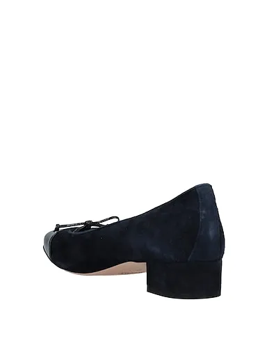 https://images.styletyx.com/images/midnight-blue-leather-pump-luca-grossi-2873546_3.webp