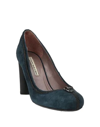 https://images.styletyx.com/images/midnight-blue-leather-pump-luciano-barachini-1005221999_2.webp