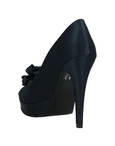 https://images.styletyx.com/images/midnight-blue-satin-pump-soraya-13083211_3.webp