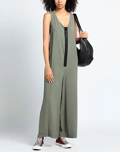 https://images.styletyx.com/images/military-green-crepe-jumpsuit-one-piece-numeroprimo-1004926035_2.webp