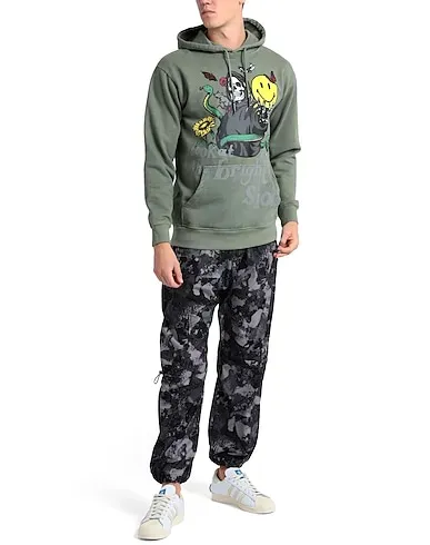 https://images.styletyx.com/images/military-green-hooded-sweatshirt-smiley-look-at-the-bright-side-hoodie-market-1624109_2.webp