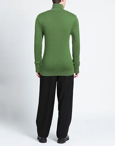 https://images.styletyx.com/images/military-green-knitted-turtleneck-darwin-15039334_3.webp