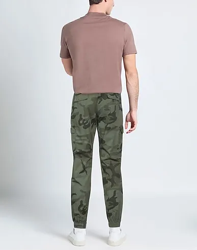 https://images.styletyx.com/images/military-green-plain-weave-cargo-iuter-997263329_3.webp