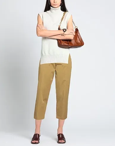 https://images.styletyx.com/images/military-green-plain-weave-casual-pants-closed-13354676_2.webp