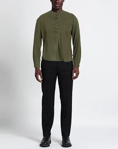 https://images.styletyx.com/images/military-green-plain-weave-solid-color-shirt-napapijri-13150992_2.webp