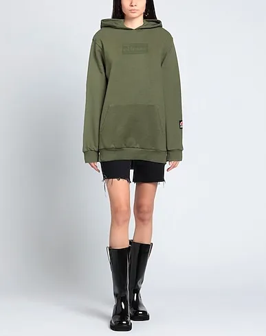 https://images.styletyx.com/images/military-green-sweatshirt-hooded-sweatshirt-ellesse-1195608196_2.webp